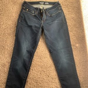 Denizen from Levi’s low rise jegging